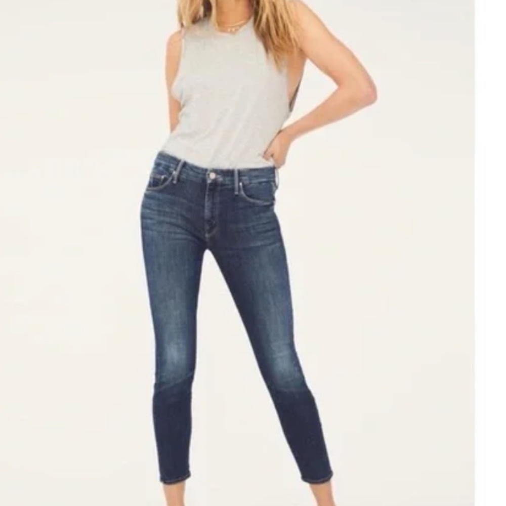 MOTHER The Looker Crop On The Edge Jeans